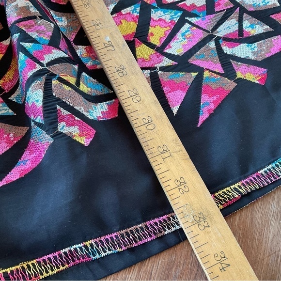 Yumi Kim Embroidered Geometric Dress size 6/8 - Picture 9 of 13